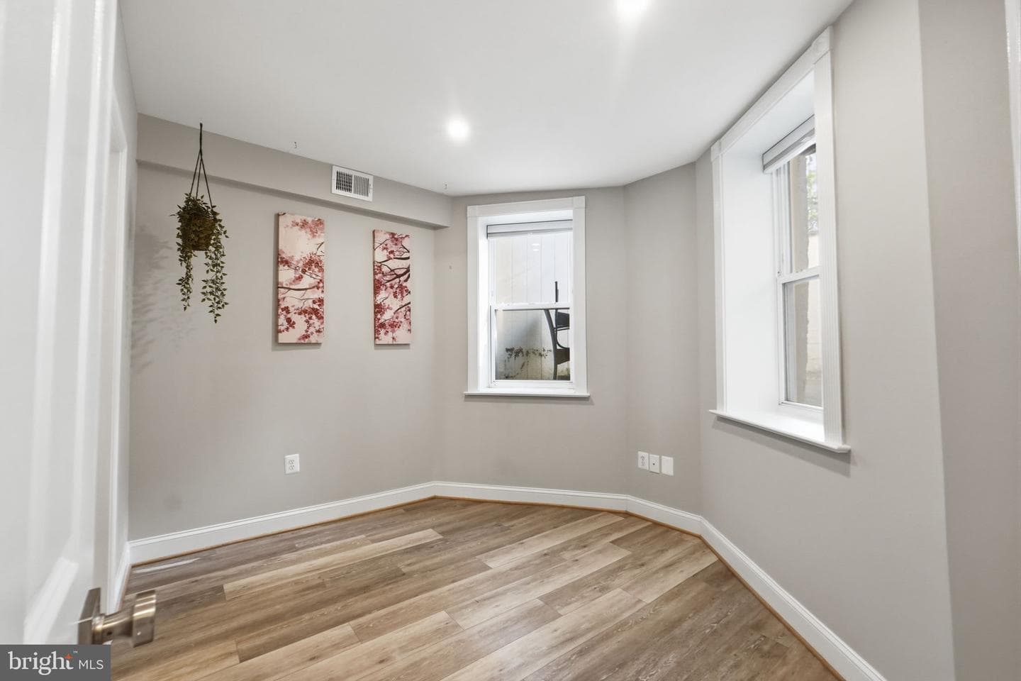 706 12th Street NE photo 35