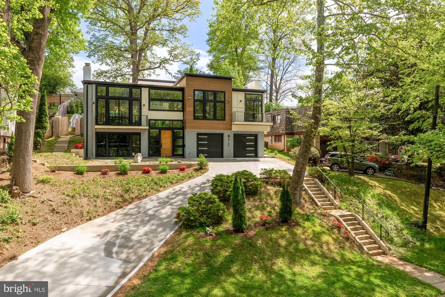 8165 E Beach Drive NW, Washington