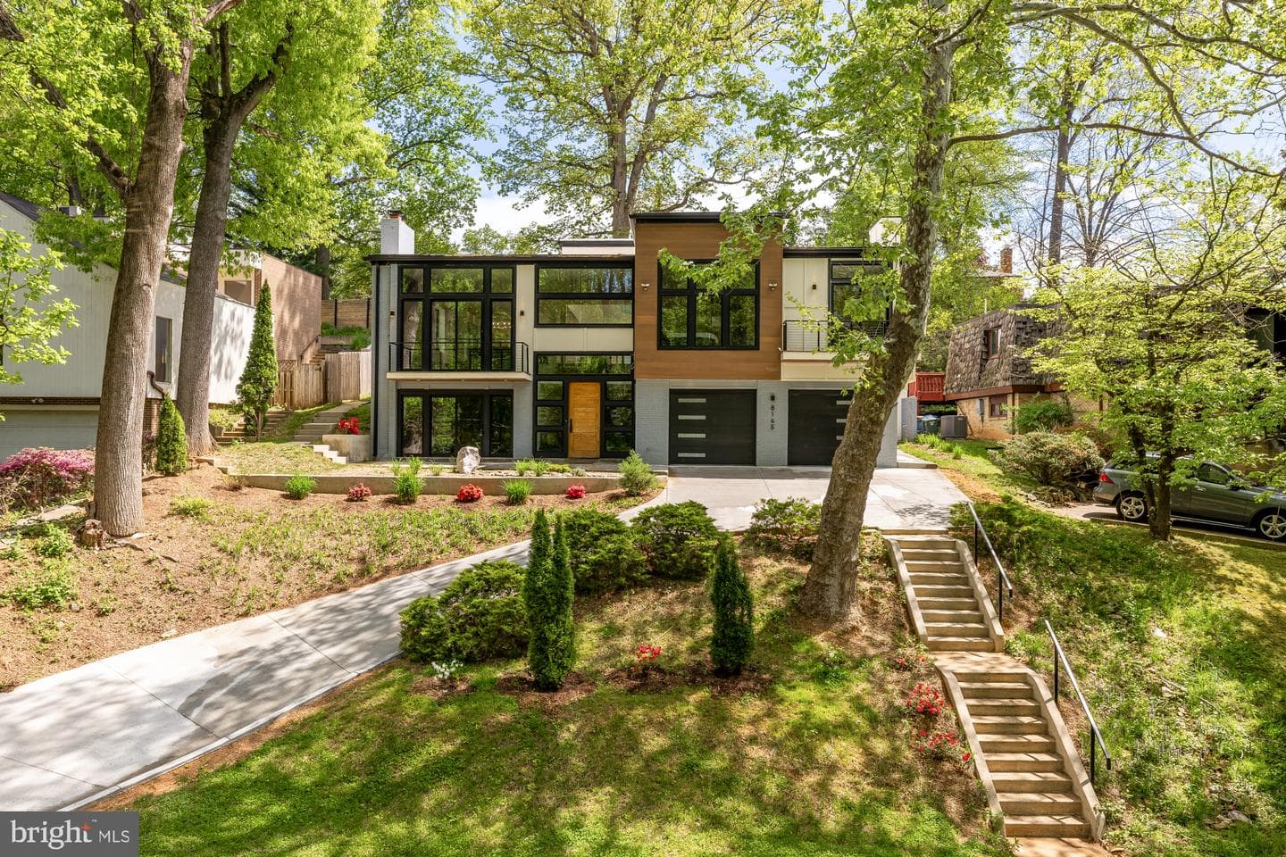 8165 E Beach Drive NW, Washington
