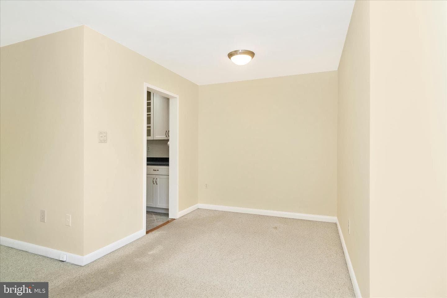 2400 NW 41st Street NW #403 photo 11