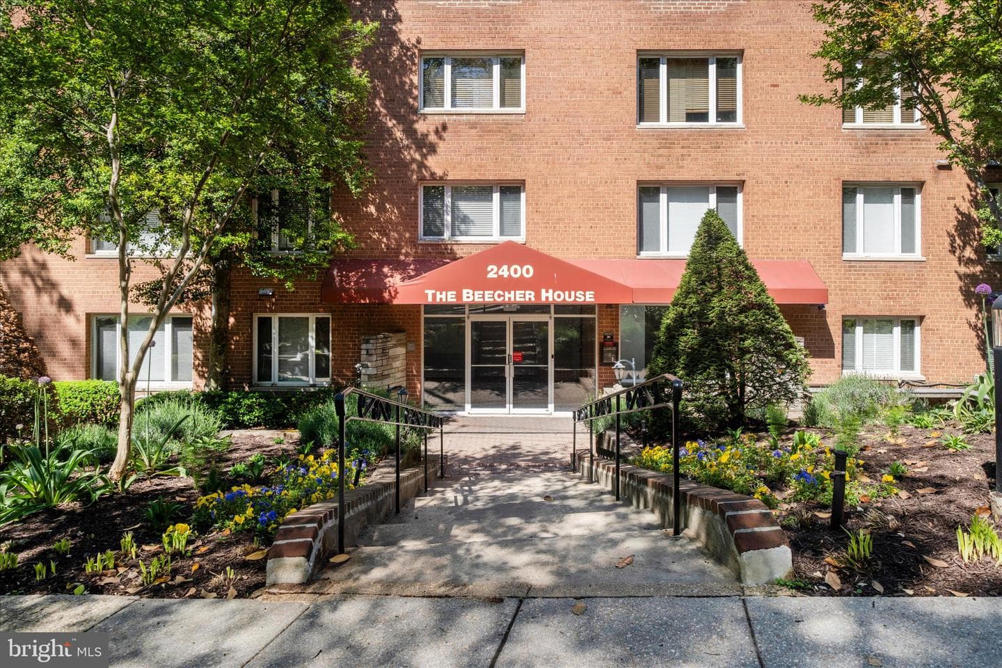 2400 NW 41st Street NW #403 photo 33