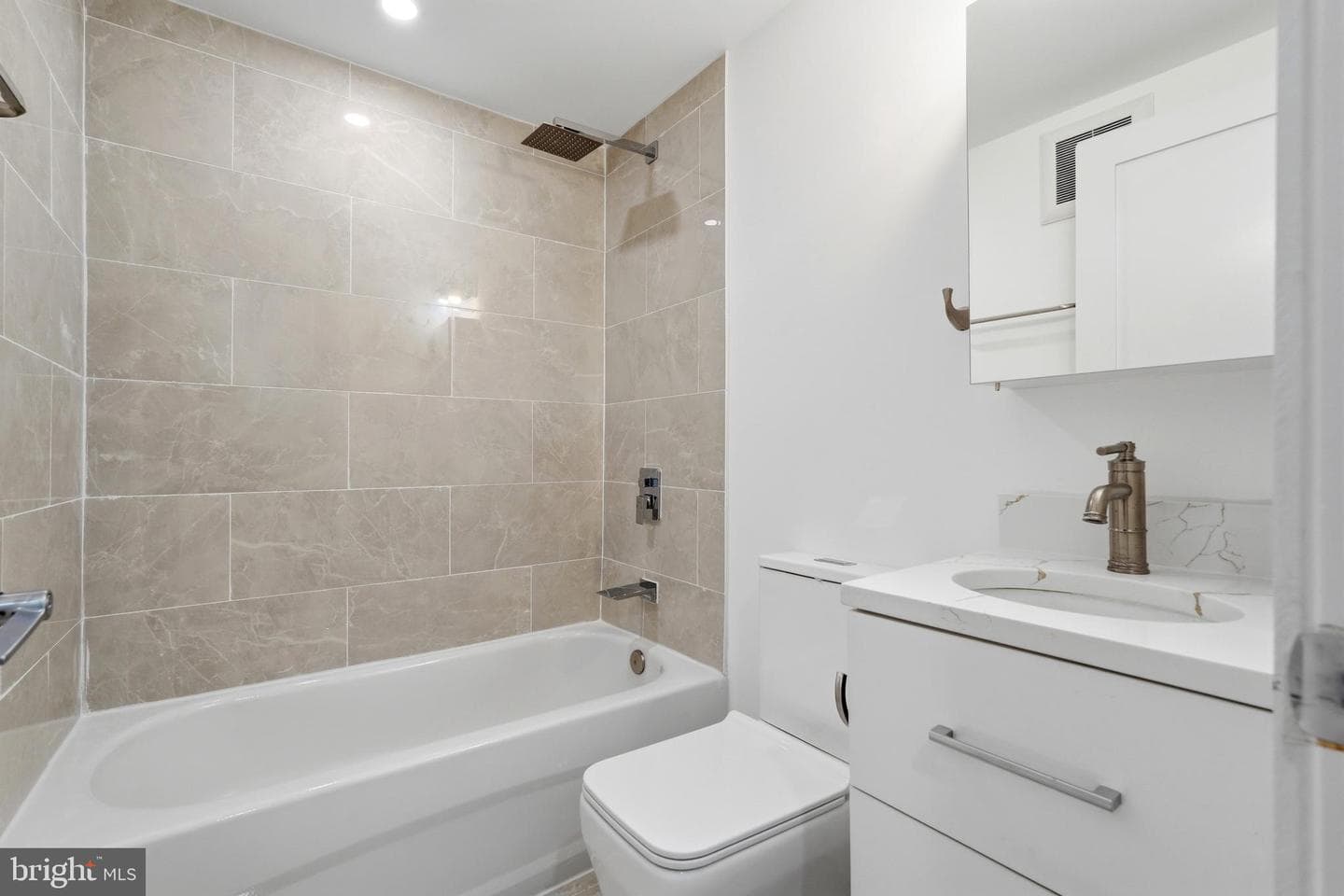 1810 Central Place NE #1 photo 23