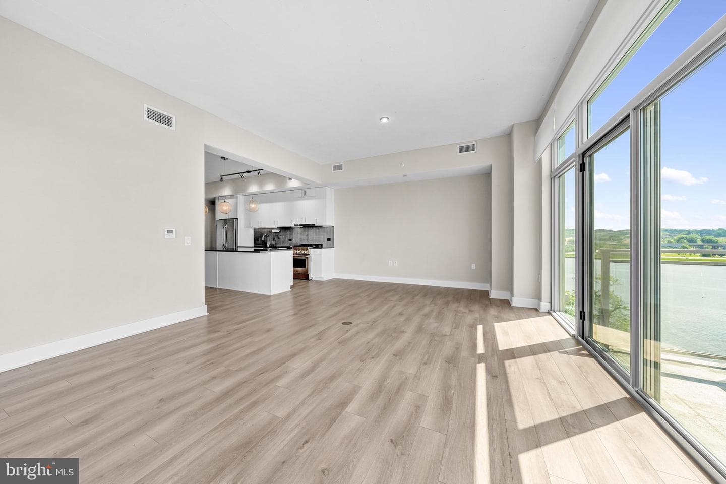 88 V Street SW #808 photo 6