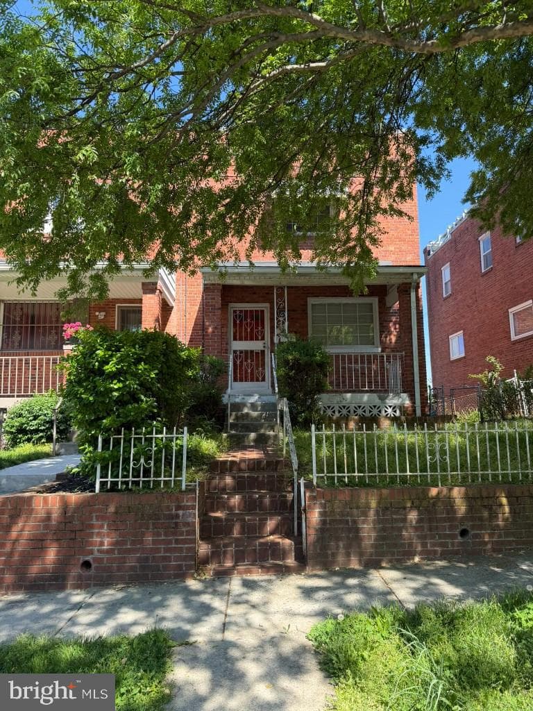 42 54th Street SE photo 1