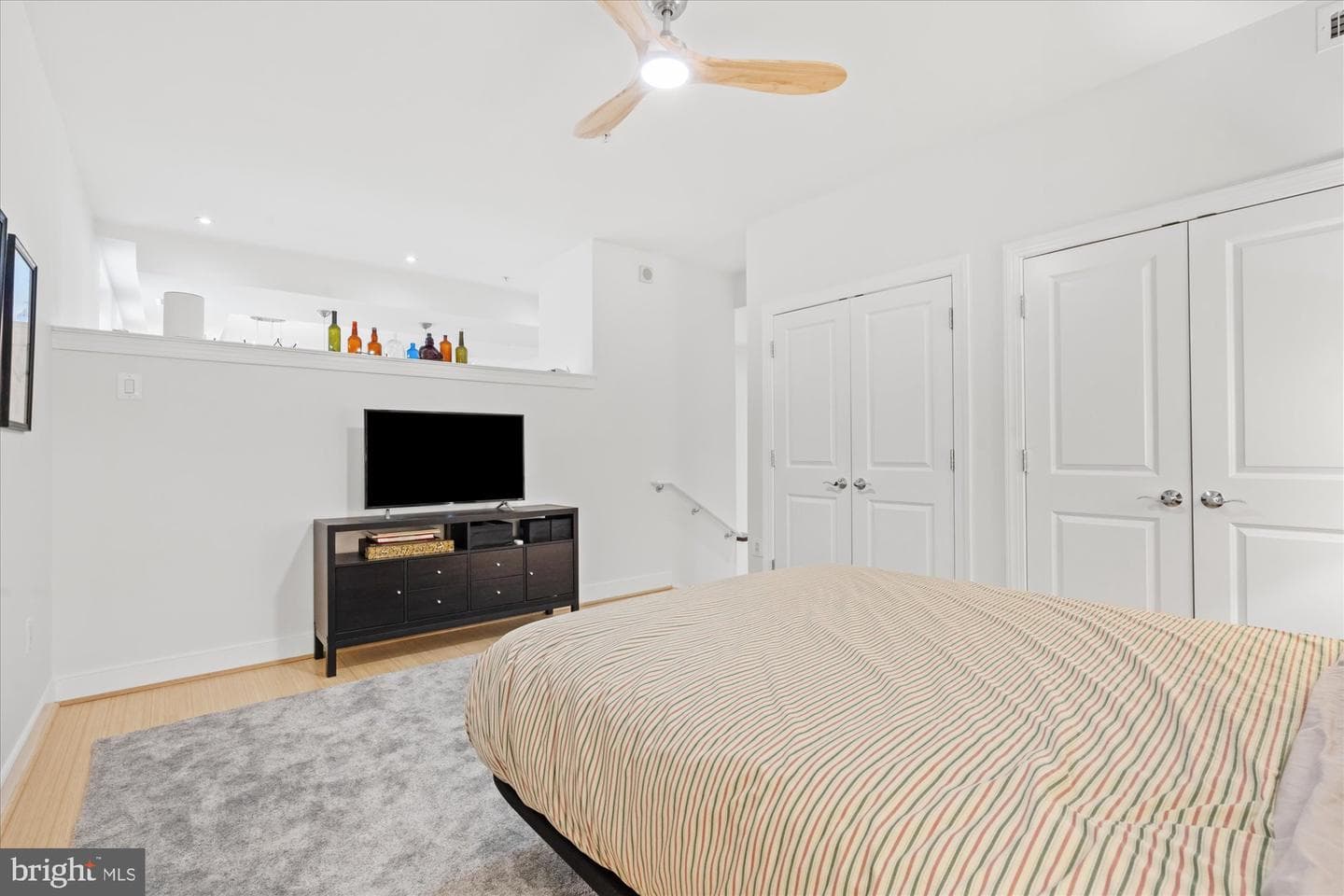 2425 L Street NW #324 photo 21