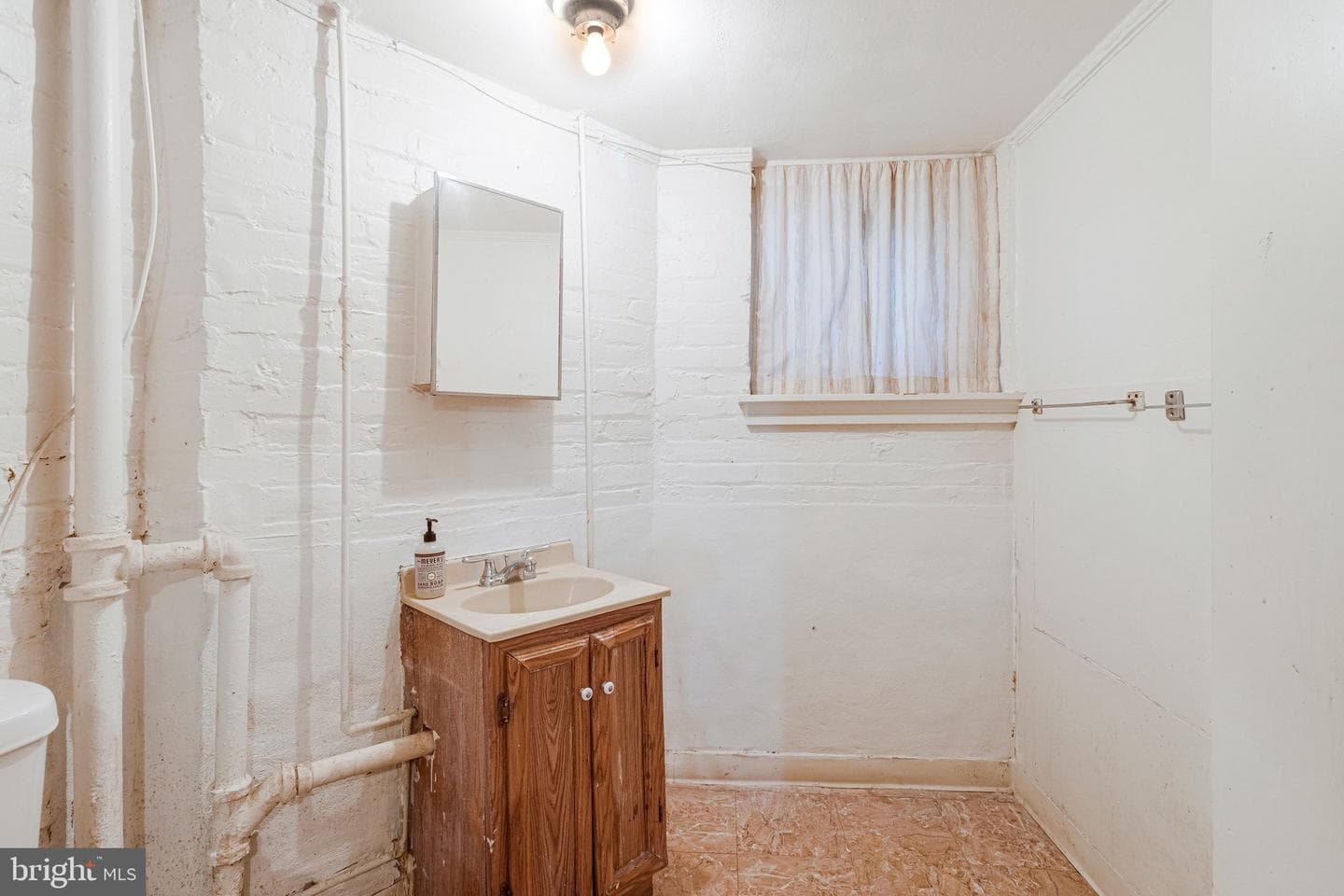 634 Irving Street NW photo 37