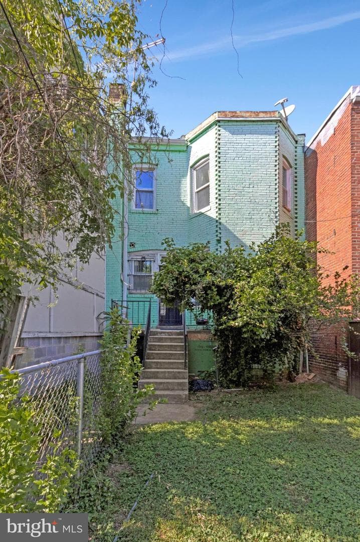 634 Irving Street NW photo 44