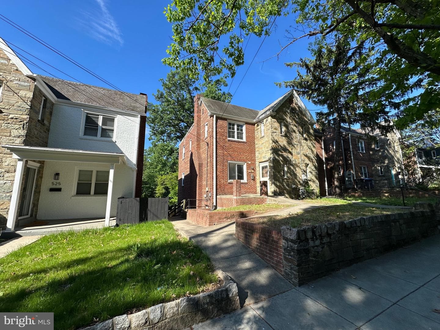 521 Oakwood Street SE photo 1