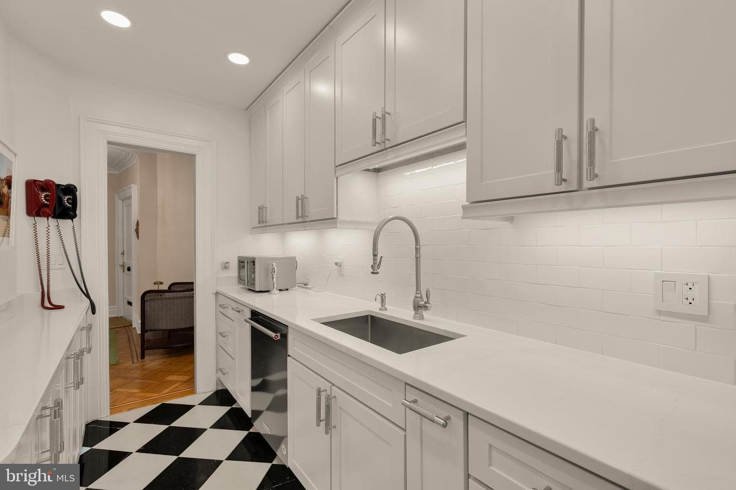 2039 New Hampshire Avenue NW #301 photo 17