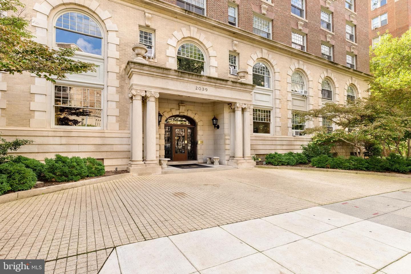 2039 New Hampshire Avenue NW #301 photo 37