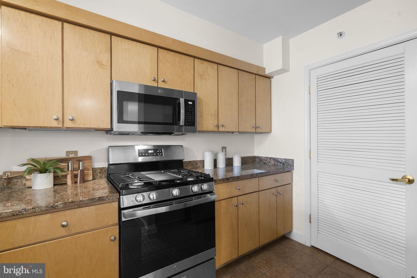 631 D Street NW #1129 photo 11