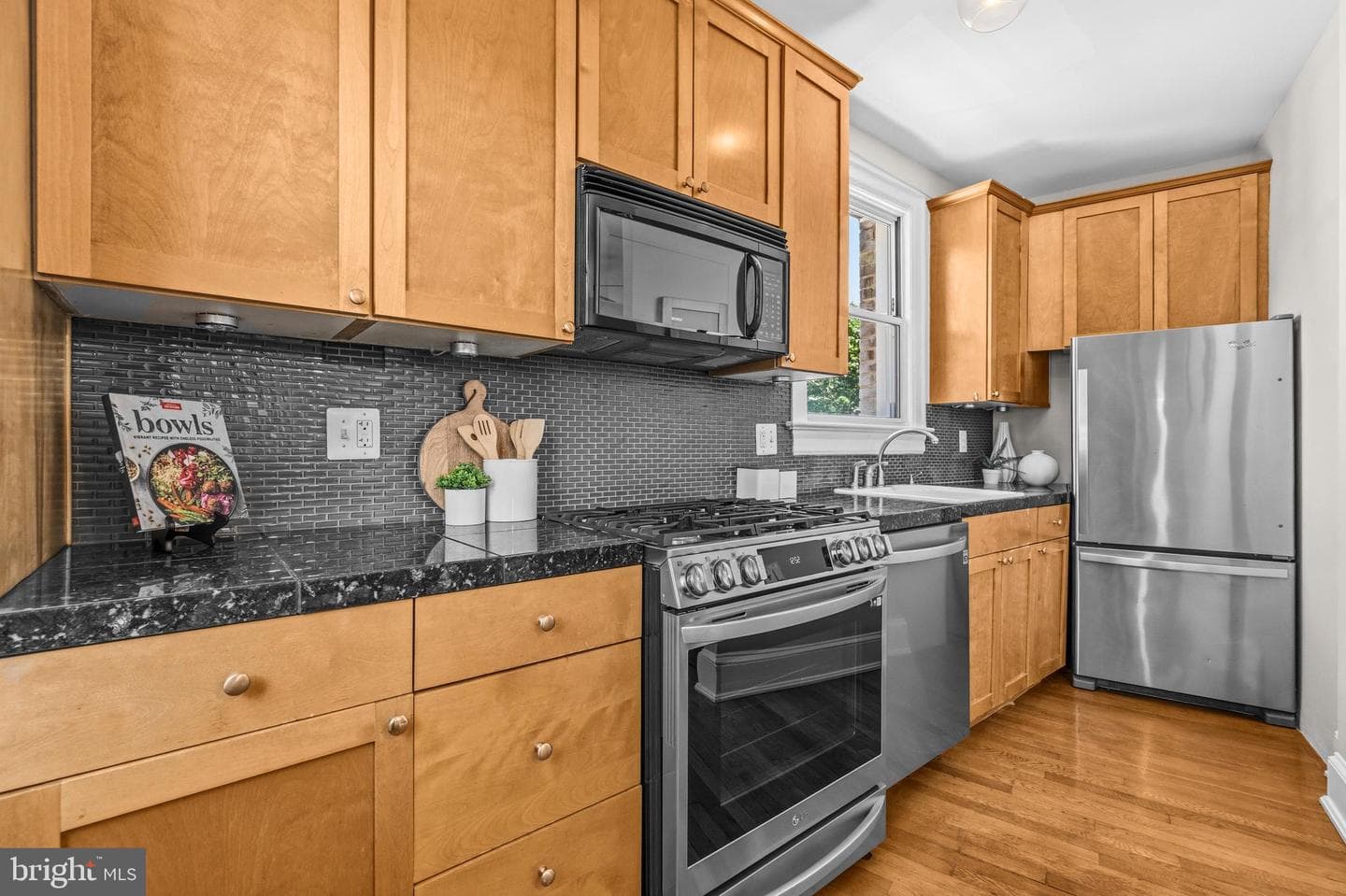 1875 Mintwood Place NW #36 photo 10