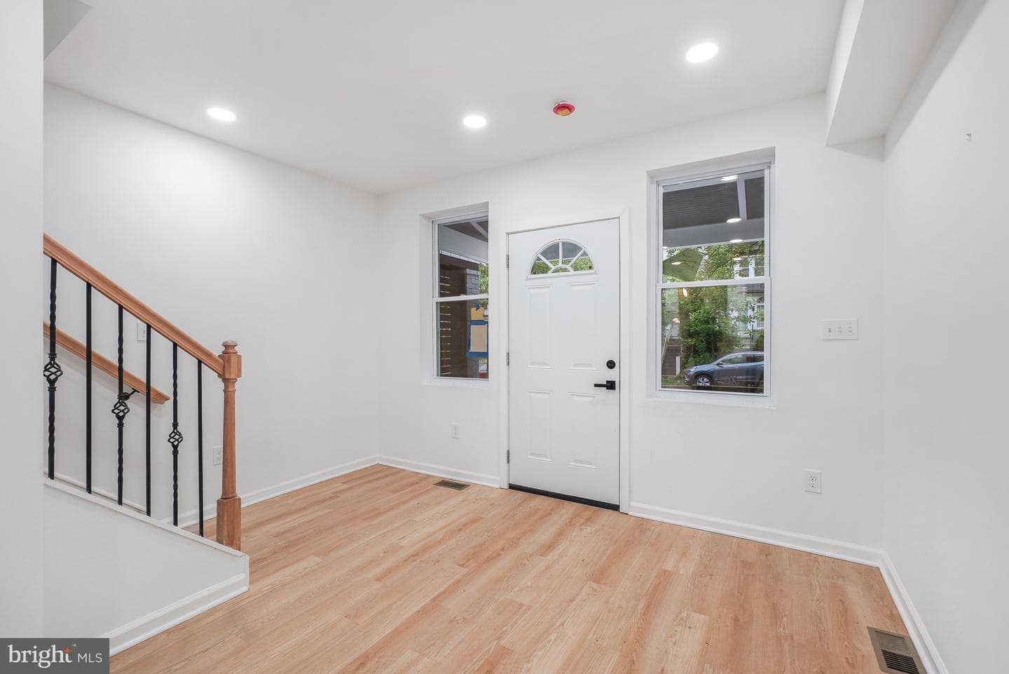 1721 L Street NE photo 6