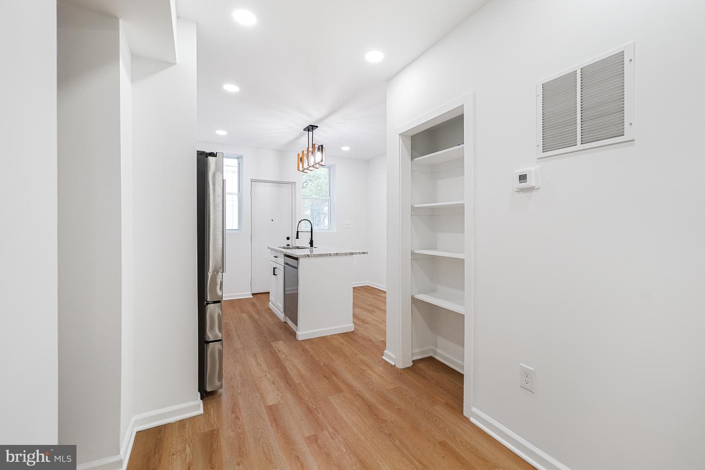 1721 L Street NE photo 7