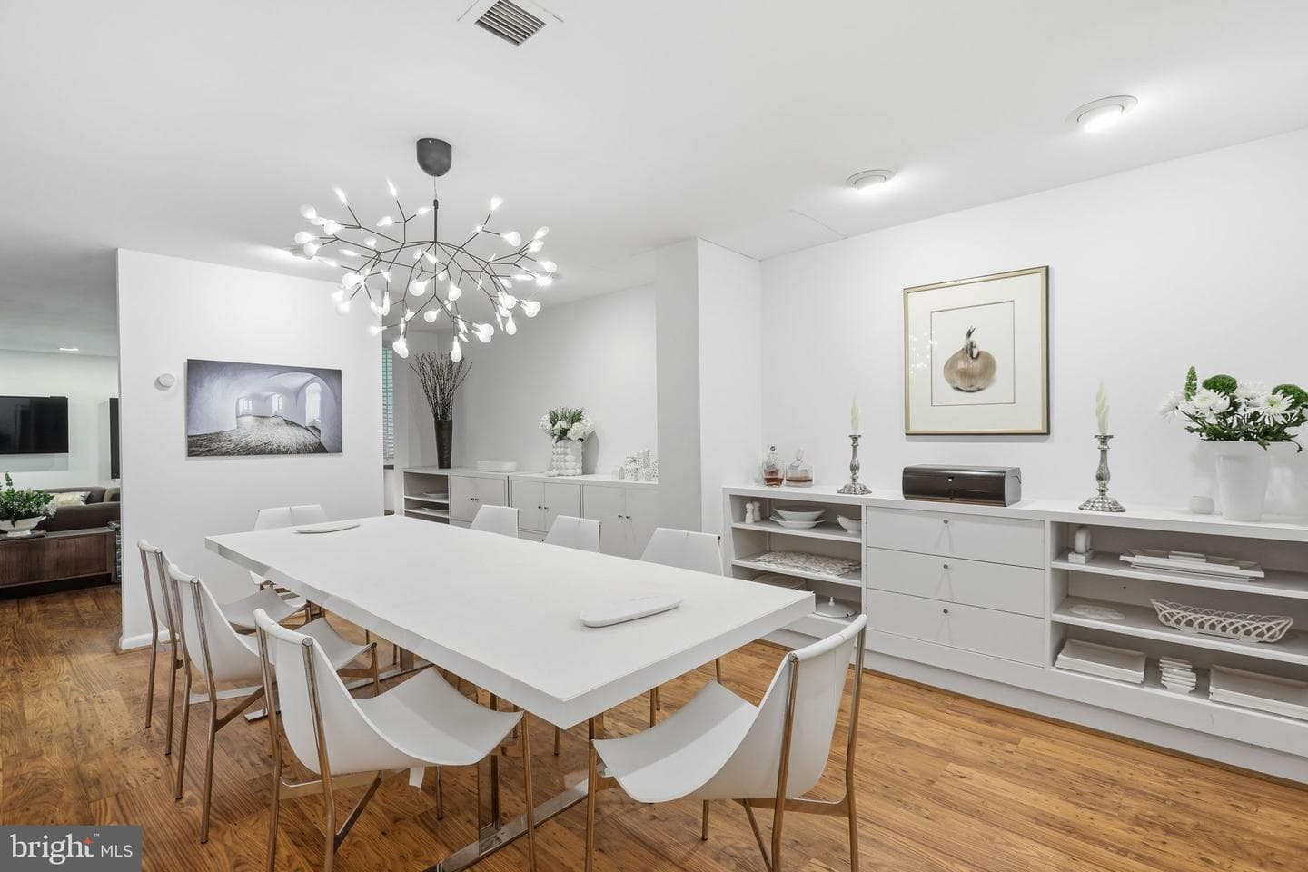 4100 Cathedral Avenue NW #615 photo 17