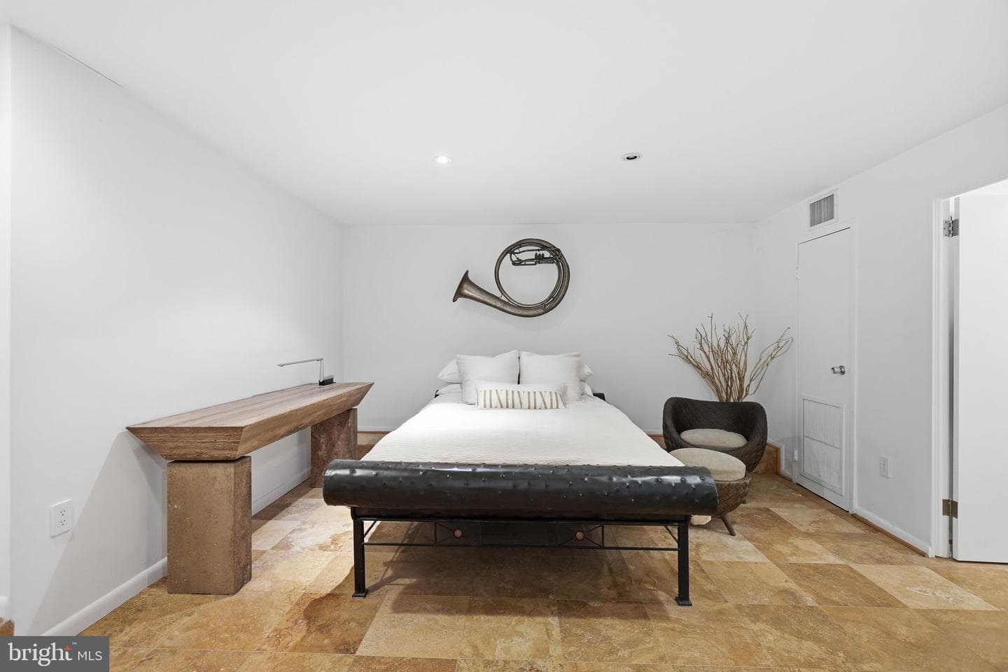 4100 Cathedral Avenue NW #615 photo 19