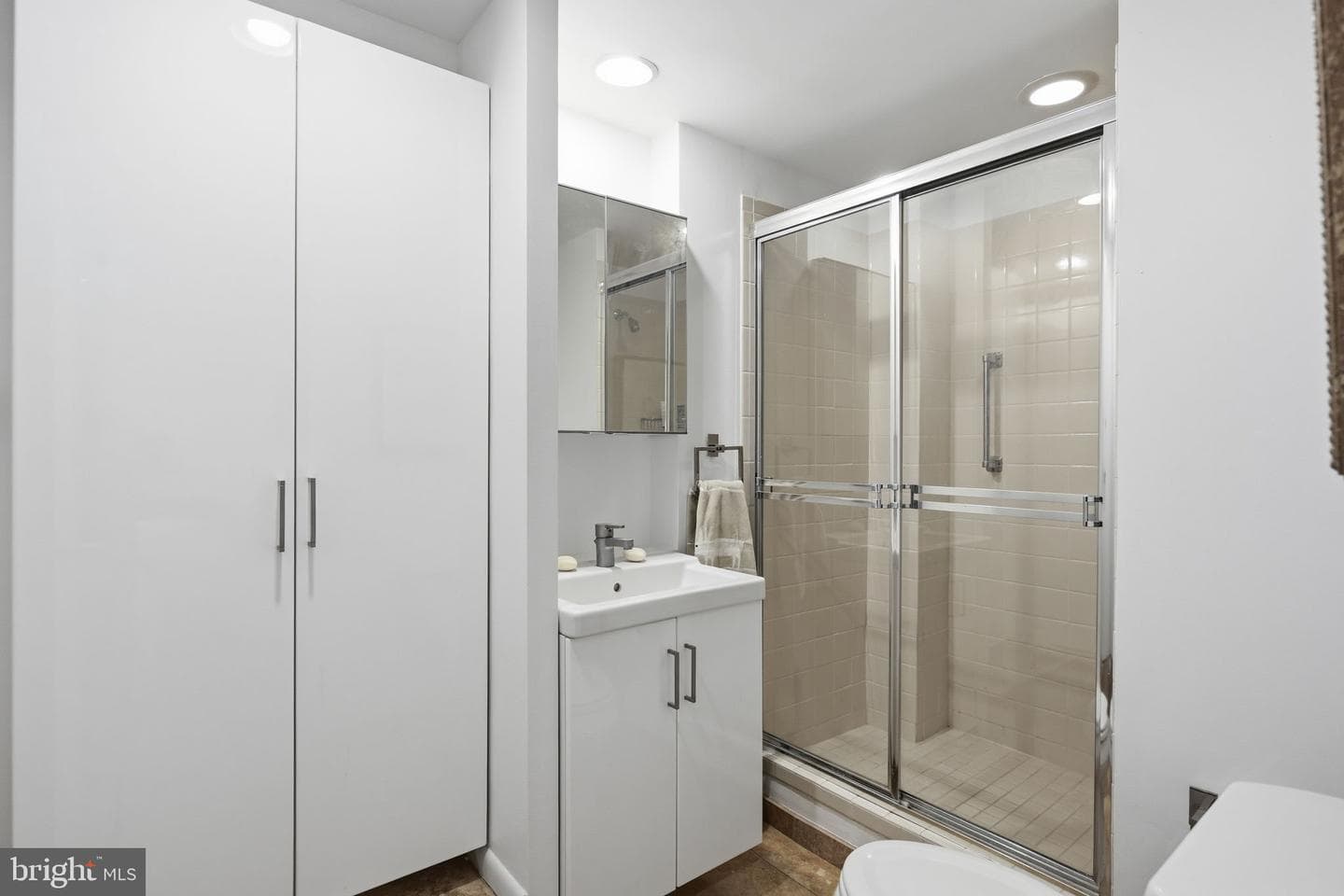 4100 Cathedral Avenue NW #615 photo 23