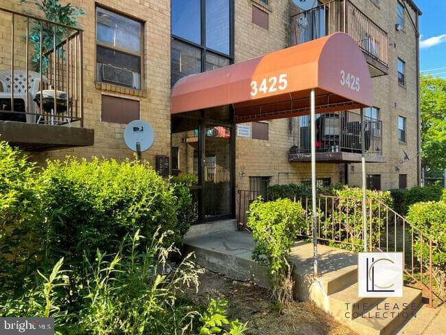 3425 5th Street SE #12, Washington
