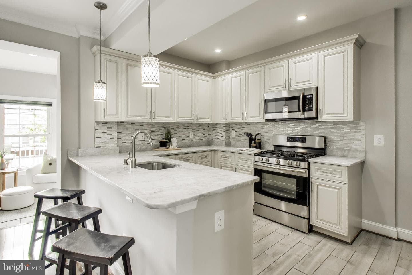 317 Todd Place NE photo 11