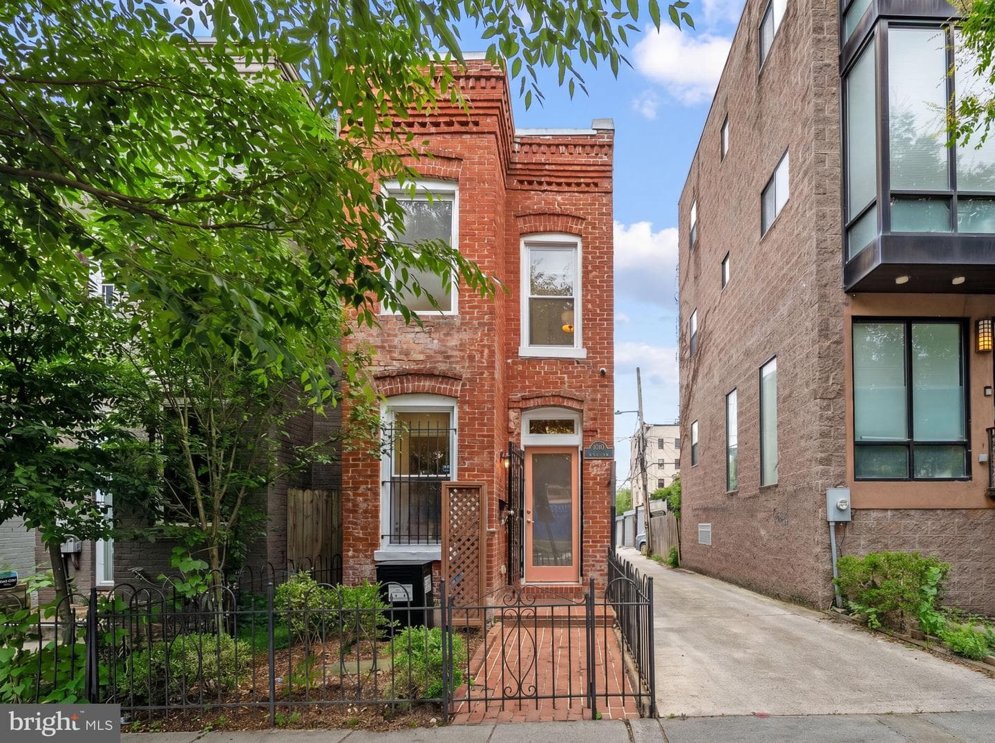 1010 W Street NW, Washington