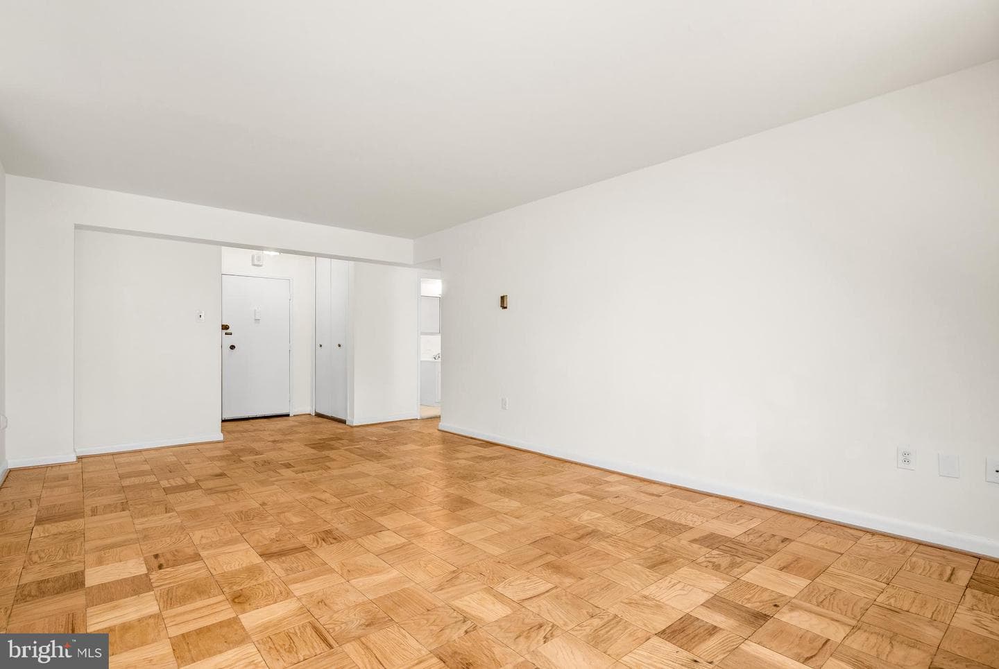 4201 Cathedral Avenue NW #220e photo 13