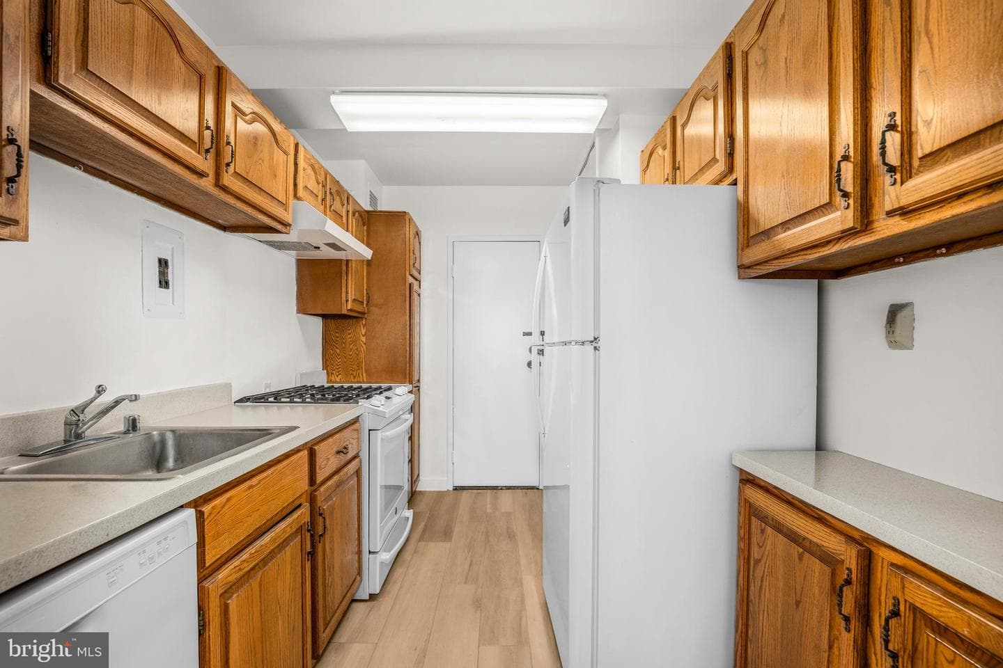4201 Cathedral Avenue NW #220e photo 19