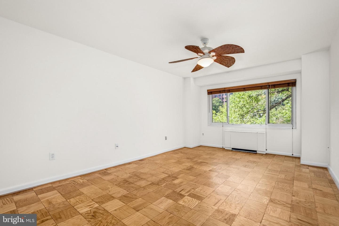 4201 Cathedral Avenue NW #220e photo 23