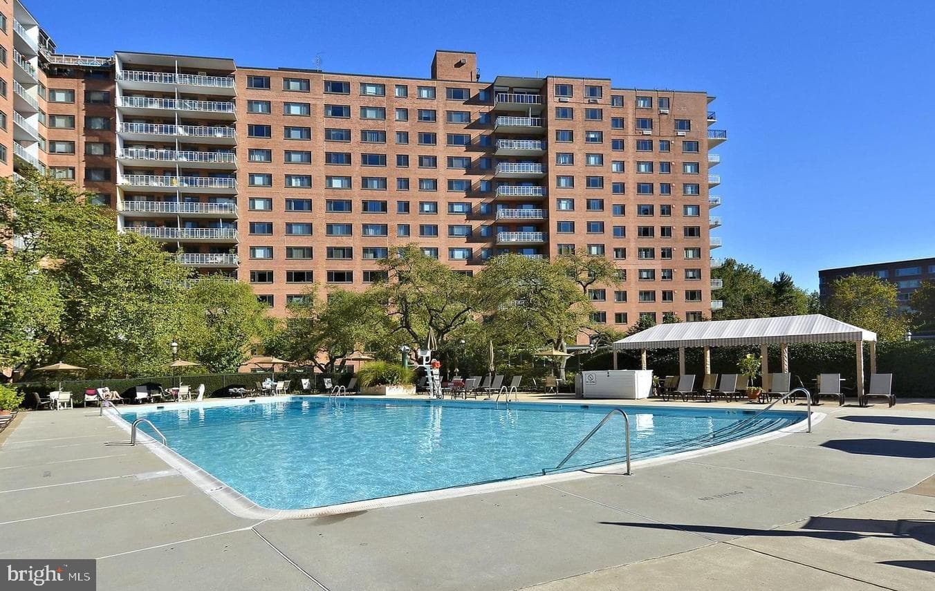 4201 Cathedral Avenue NW #220e photo 34