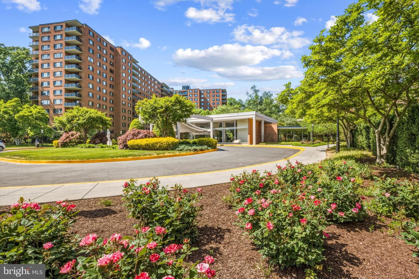 4201 Cathedral Avenue NW #220e photo 40
