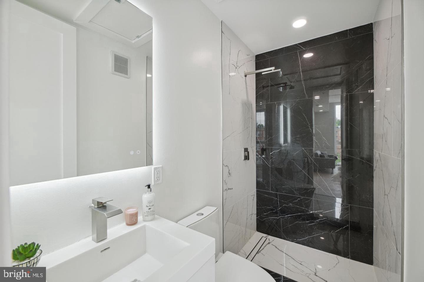 2213 M Street NE #7 photo 12