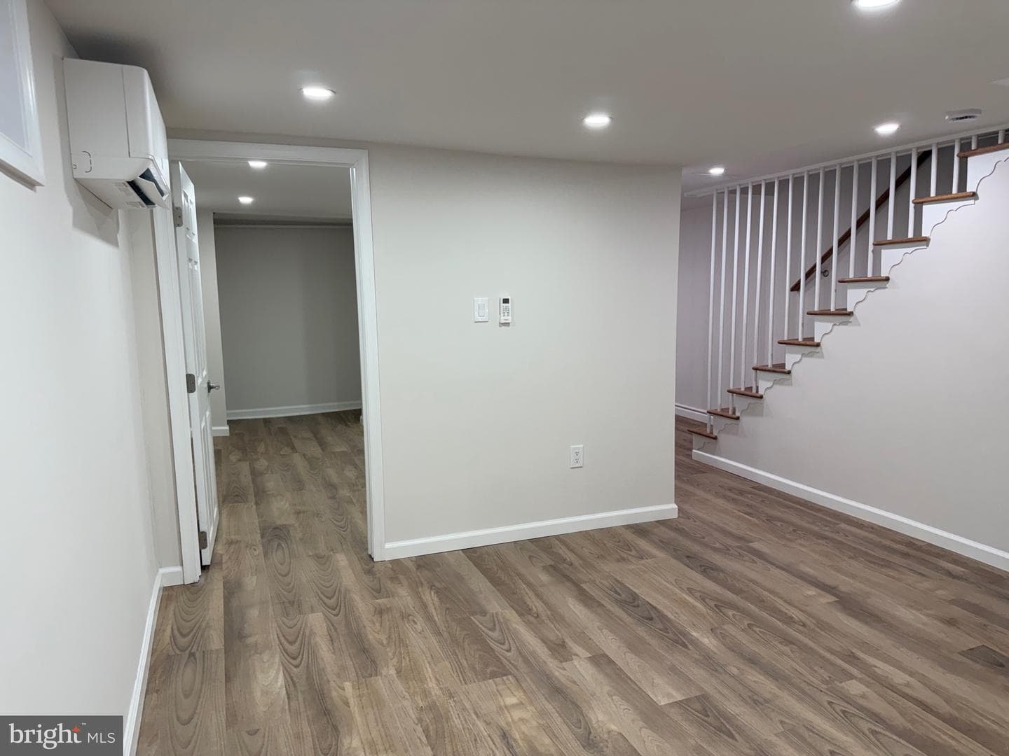 613 Roxboro Place NW photo 27