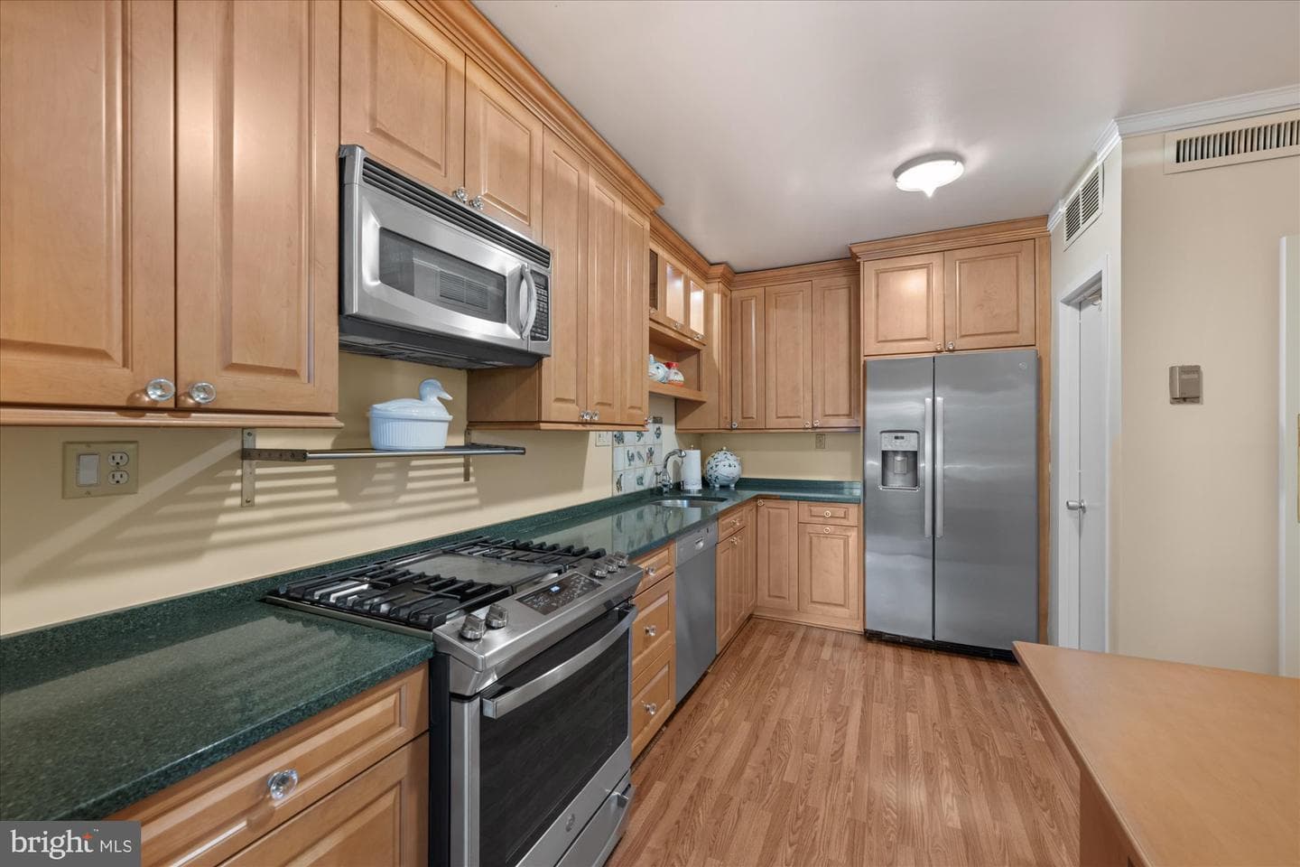 4100 Cathedral Avenue NW #717 photo 16