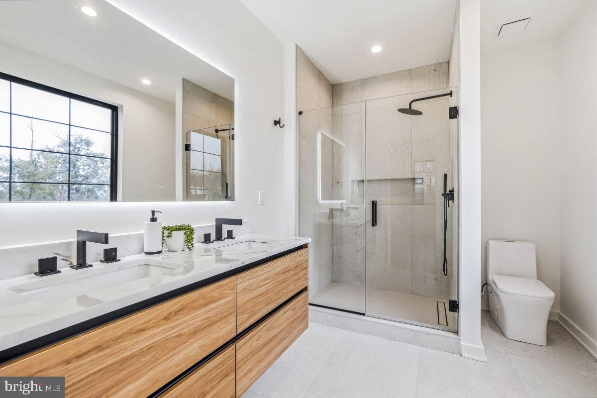 3554 T Street NW photo 38