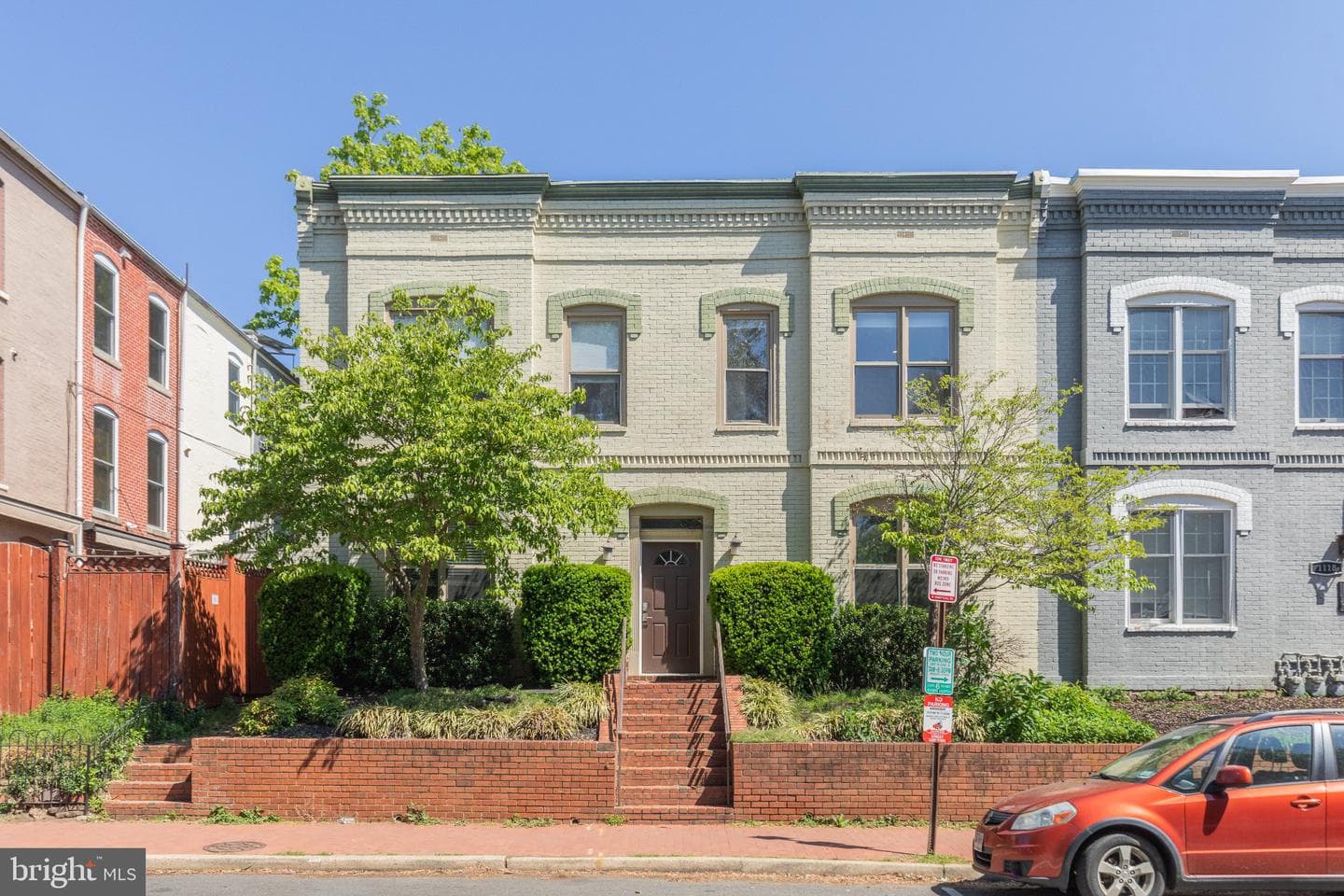 1116 C Street NE #202, Washington