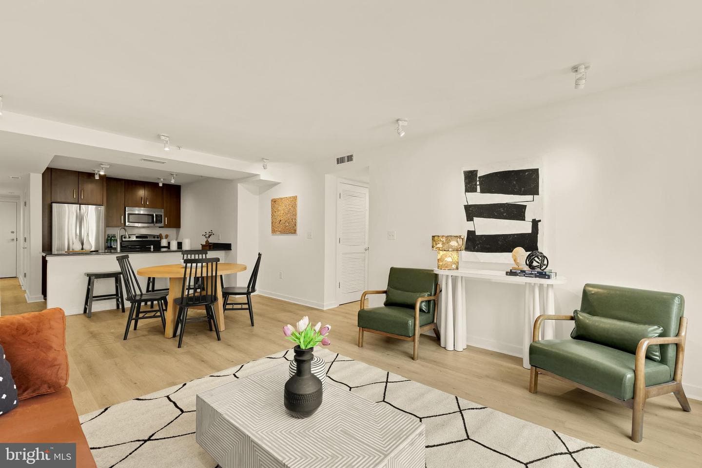 1423 Newton Street NW #204 photo 15