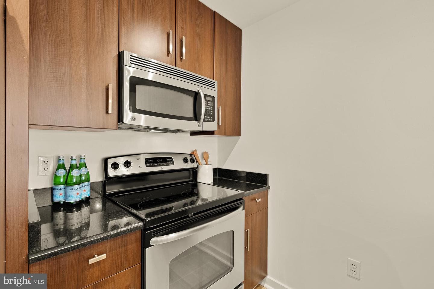 1423 Newton Street NW #204 photo 7