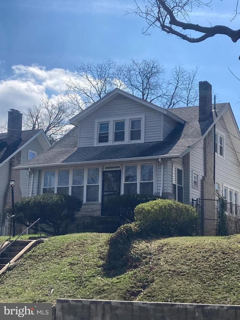 2005 Franklin Street NE