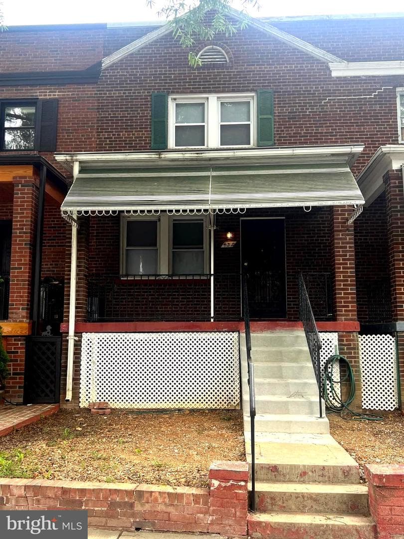 439 21st Street NE, Washington
