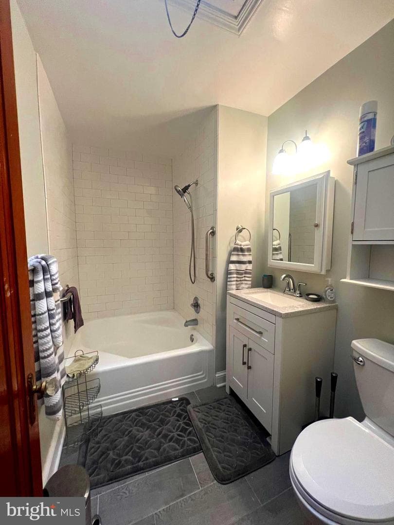 439 21st Street NE photo 7
