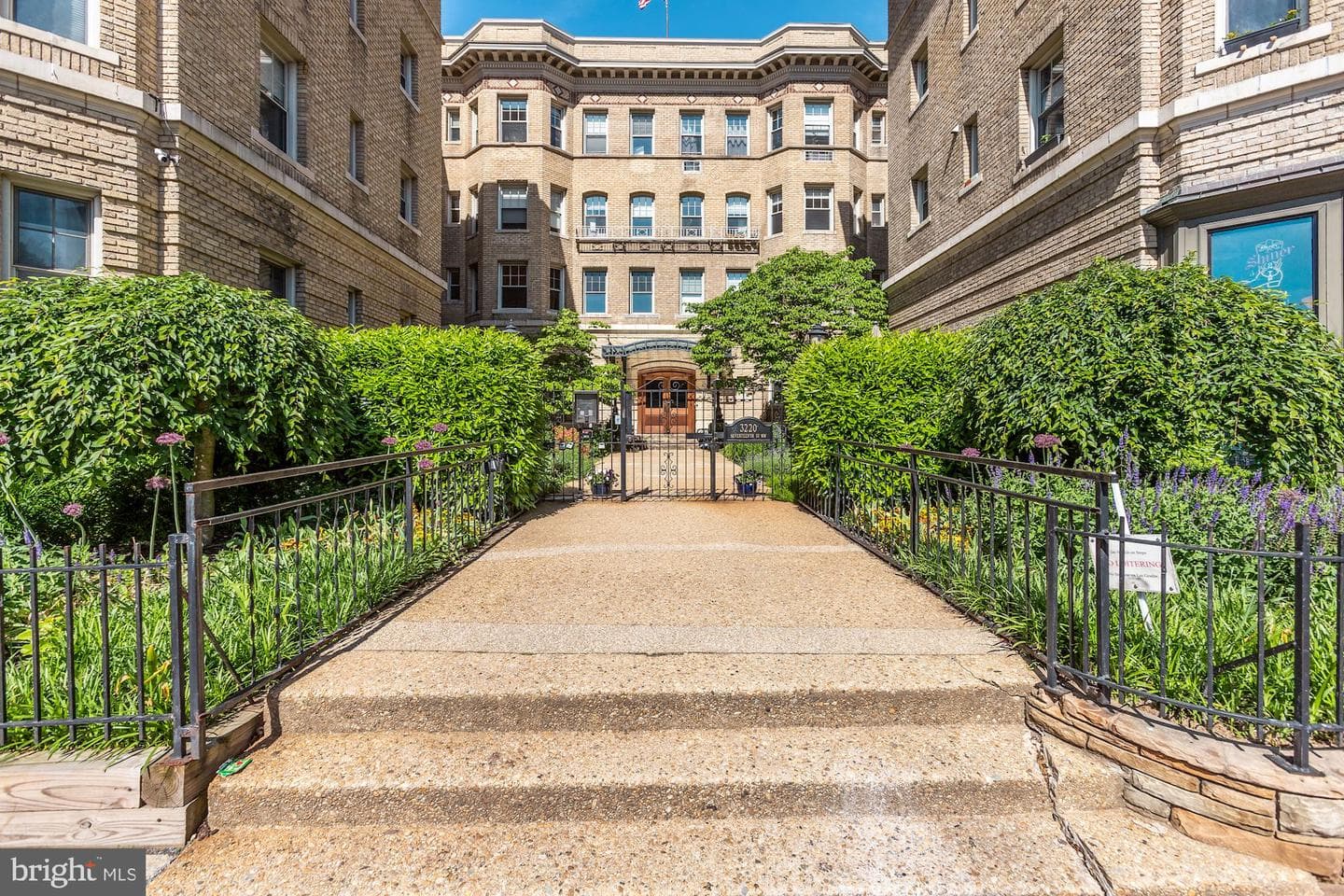 3220 17th Street NW #205, Washington