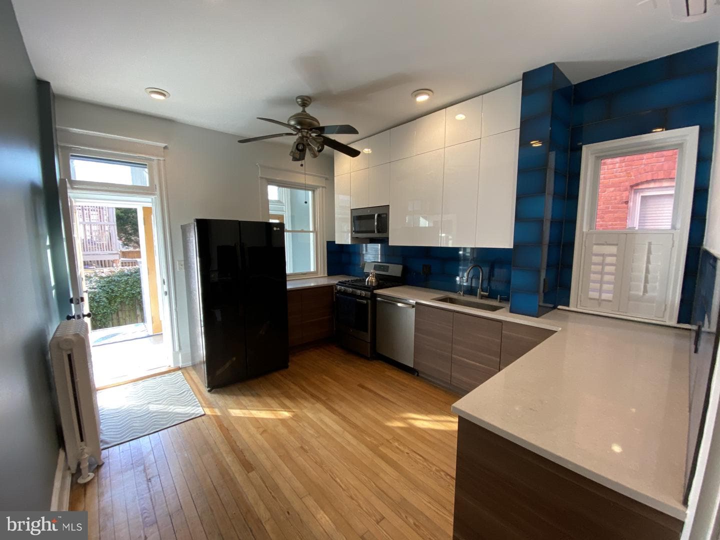 417 G Street NE photo 9