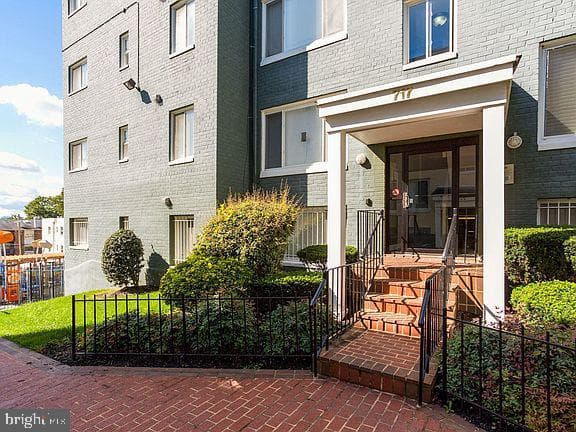 717 Brandywine Street SE #304, Washington