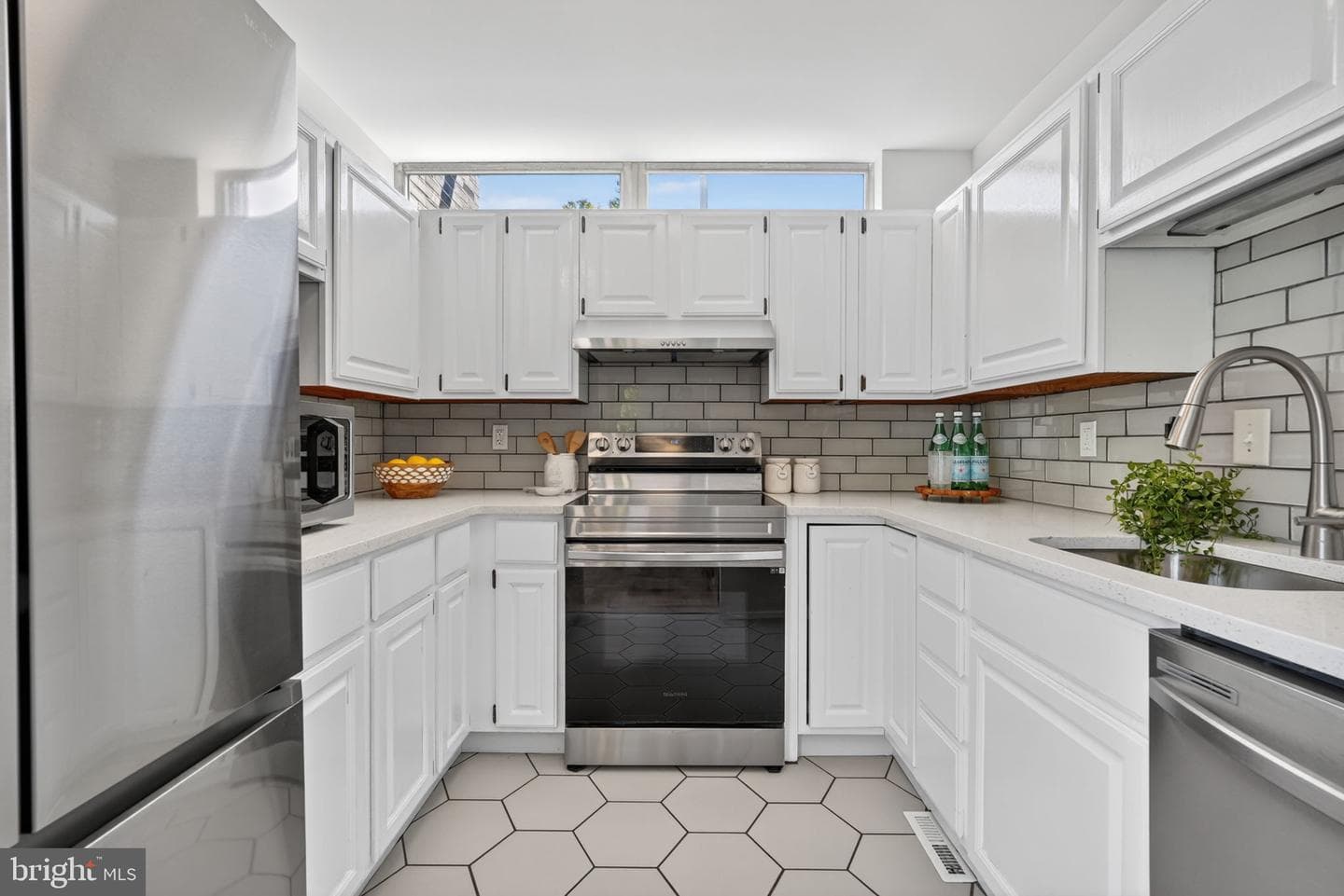 385 O Street SW photo 8