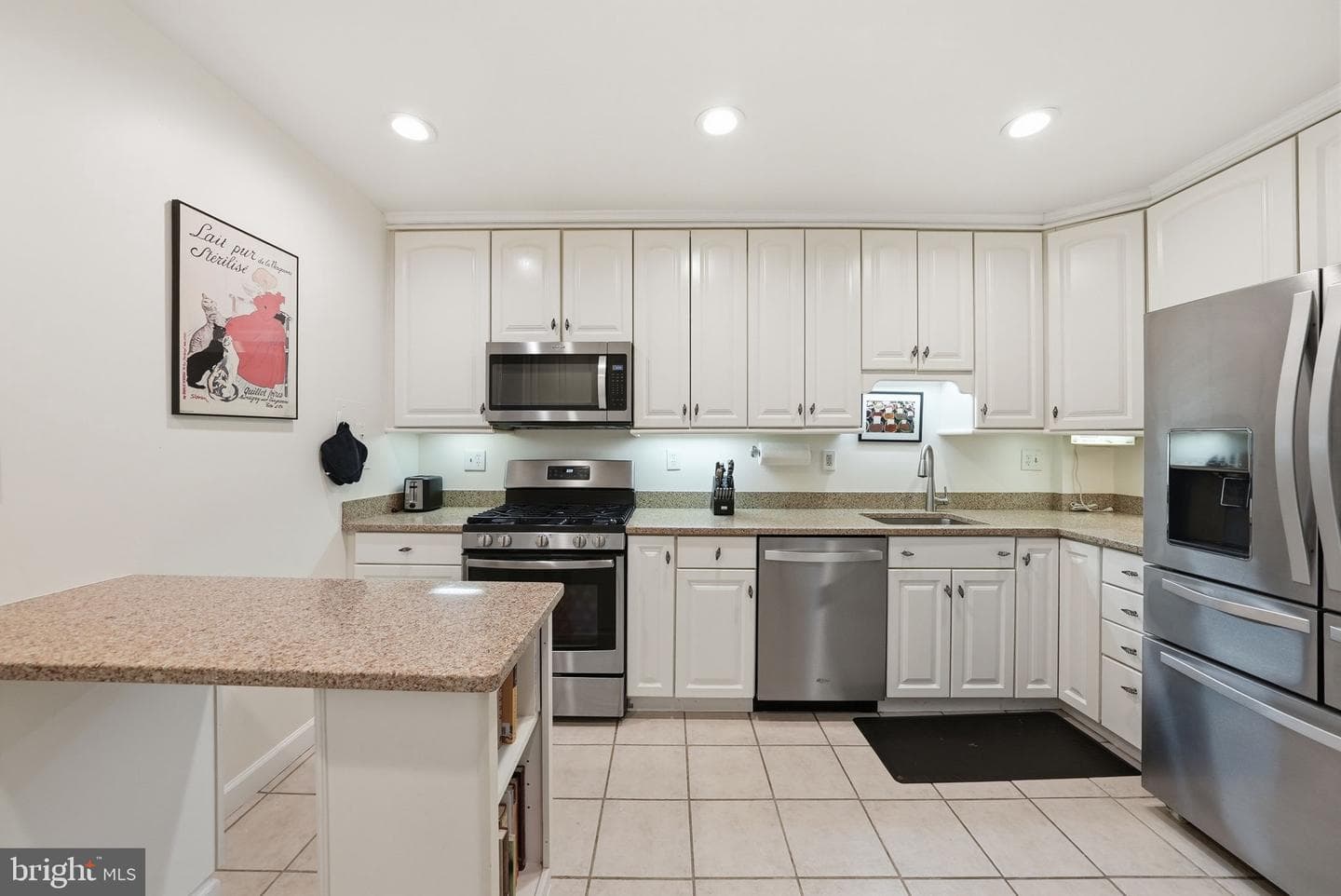 4100 Cathedral Avenue NW #820 photo 13