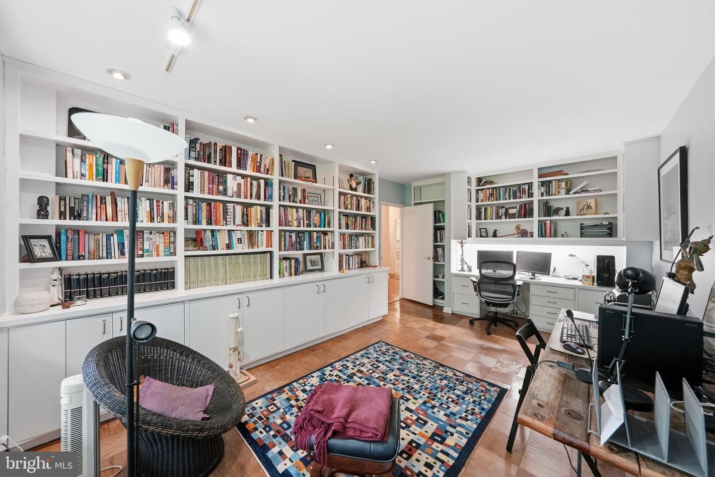 4100 Cathedral Avenue NW #820 photo 21