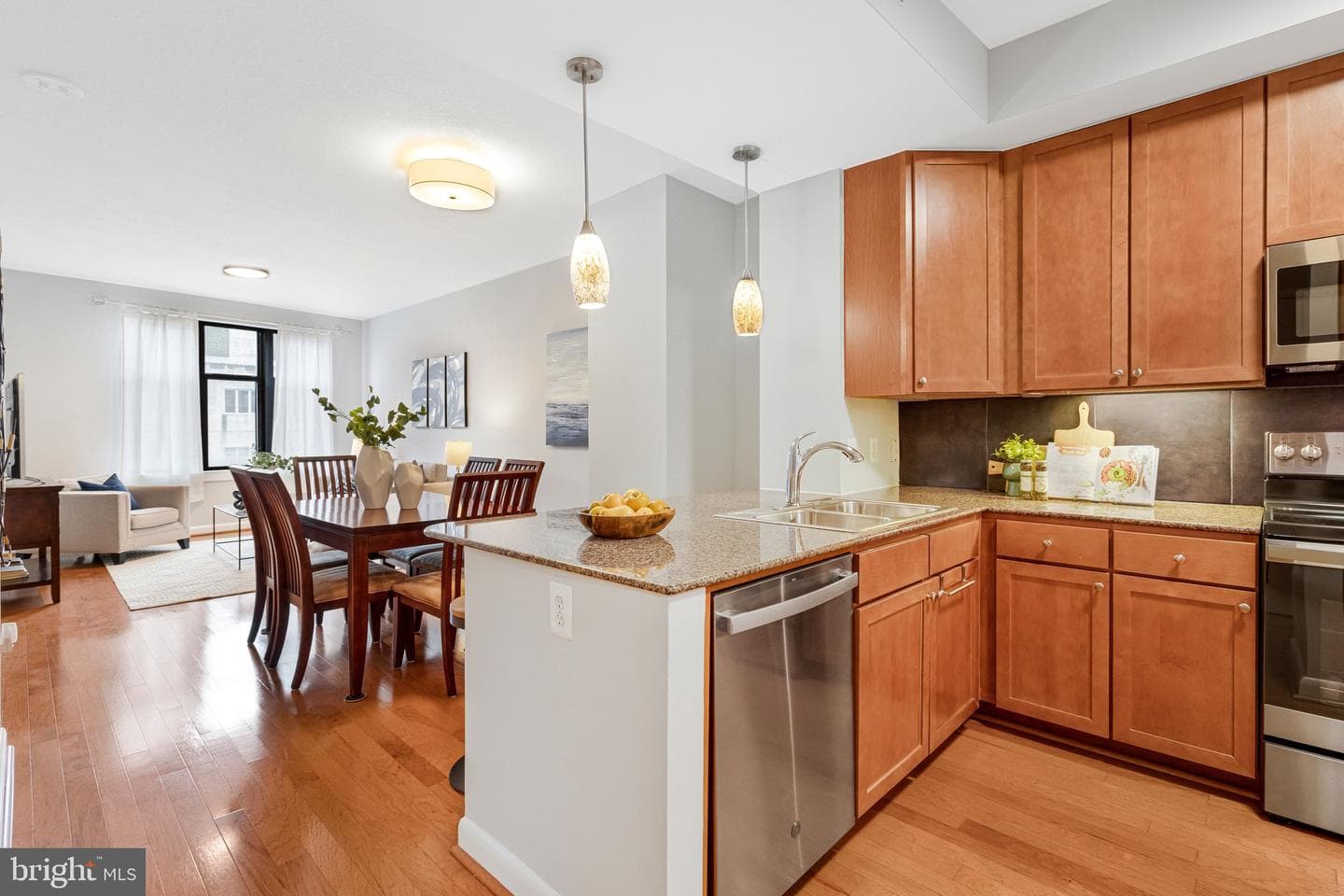 400 Massachusetts Avenue NW #803 photo 9
