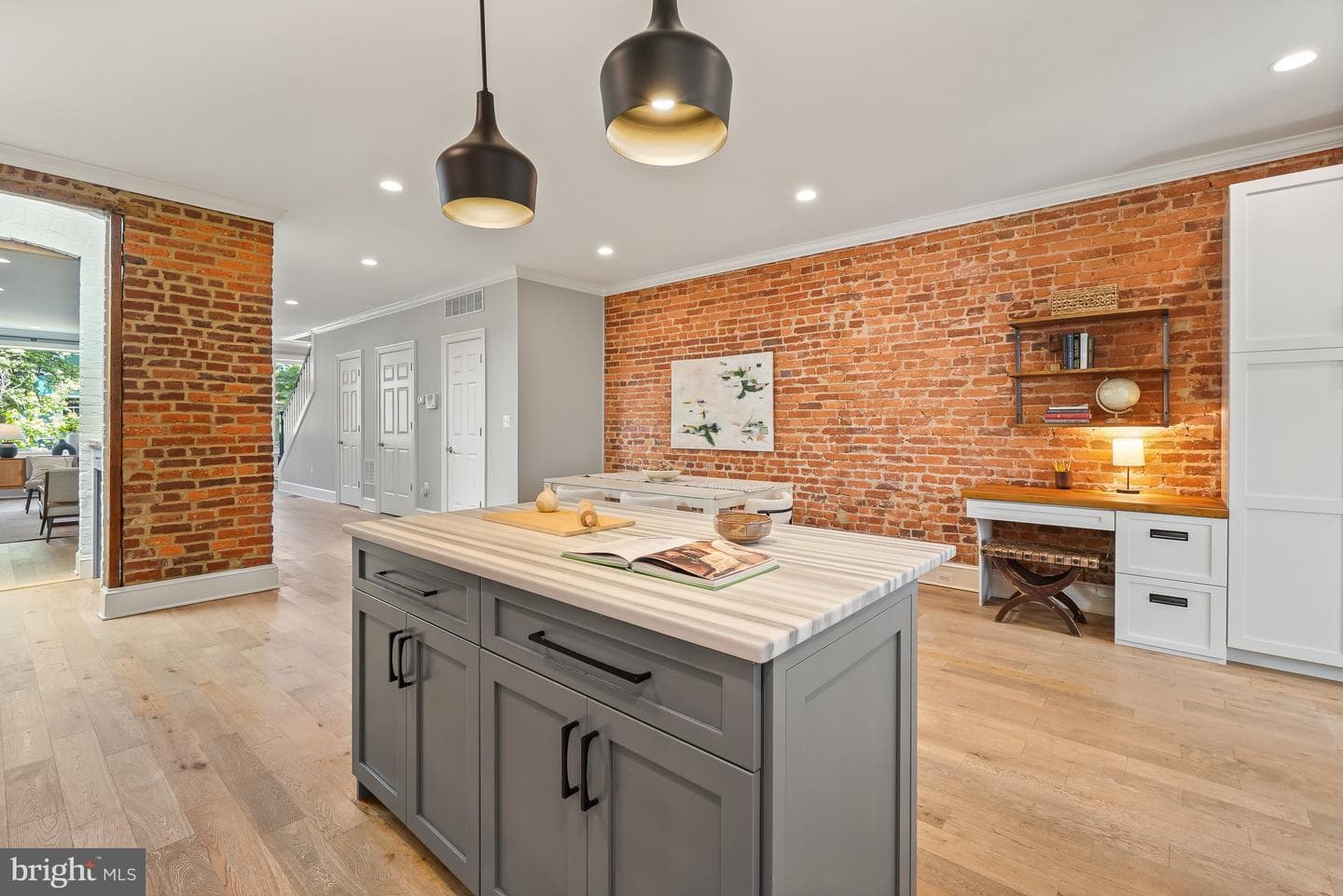 822 11th Street NE photo 17