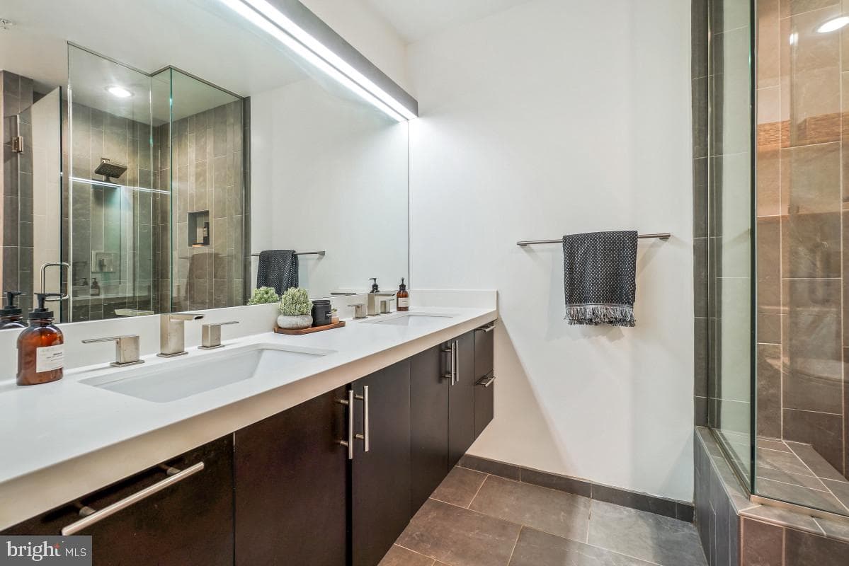 1443 Chapin Street NW #401 photo 26