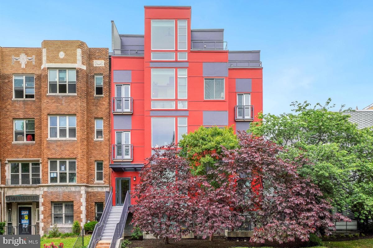 1443 Chapin Street NW #401 photo 3