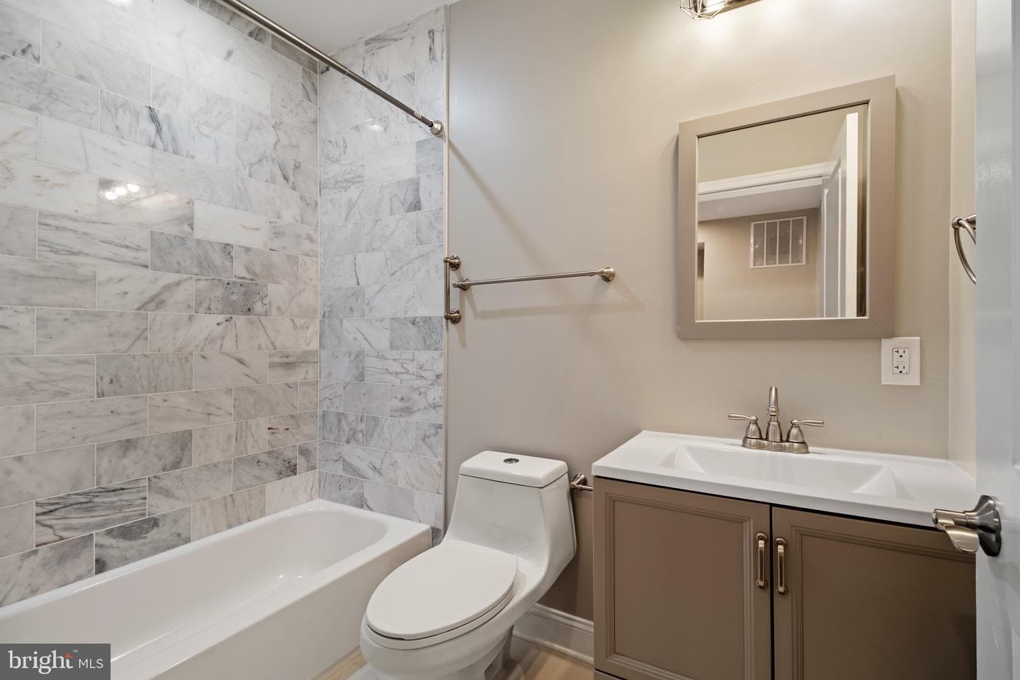 4217 3rd Street NW photo 15